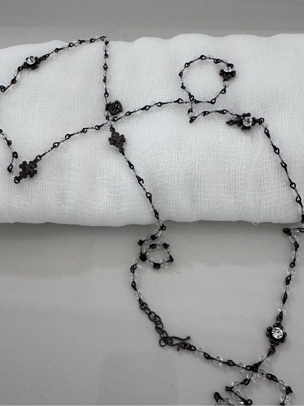Virgin Saints & Angels Strand — image 2 of 6